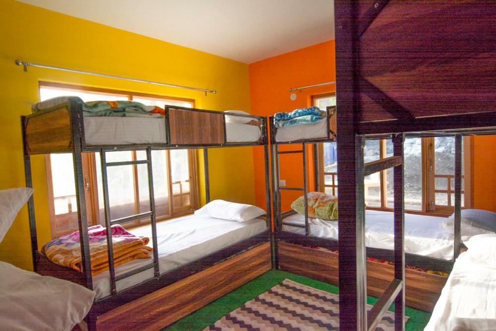 The Alpinist Cafe And Retreat Hotel Kaza Exterior photo